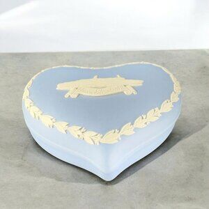 Wedgwood Pale Blue Jasperware Queen Elizabeth 2 Powder Box Trinket Box Porcelain